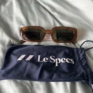 Le specs sunglasses in color tobacco never worn